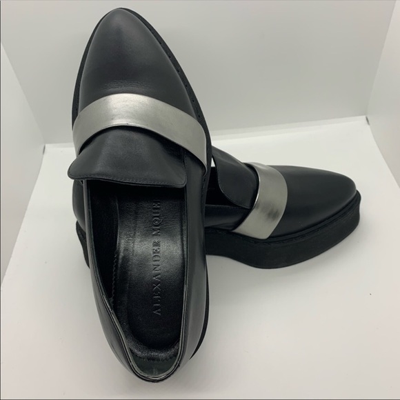 Alexander McQueen Shoes - Alexander McQueen Leather Slip shoes